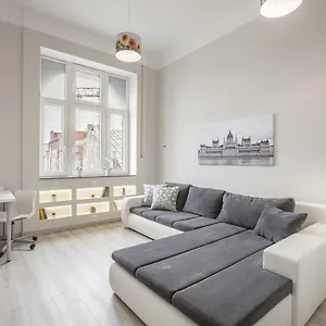 Kings Cross Apartamento Budapest